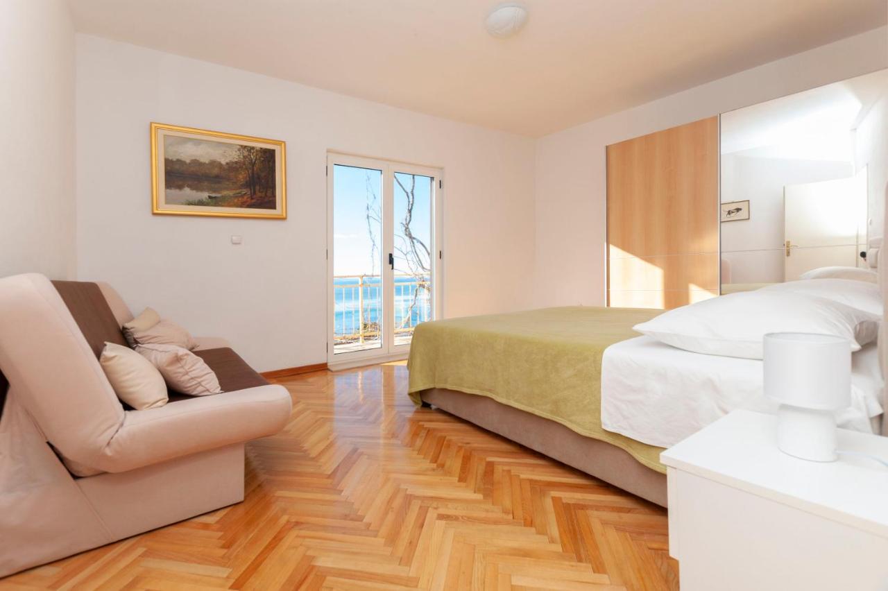 Apartments Jasna โอมิช ภายนอก รูปภาพ