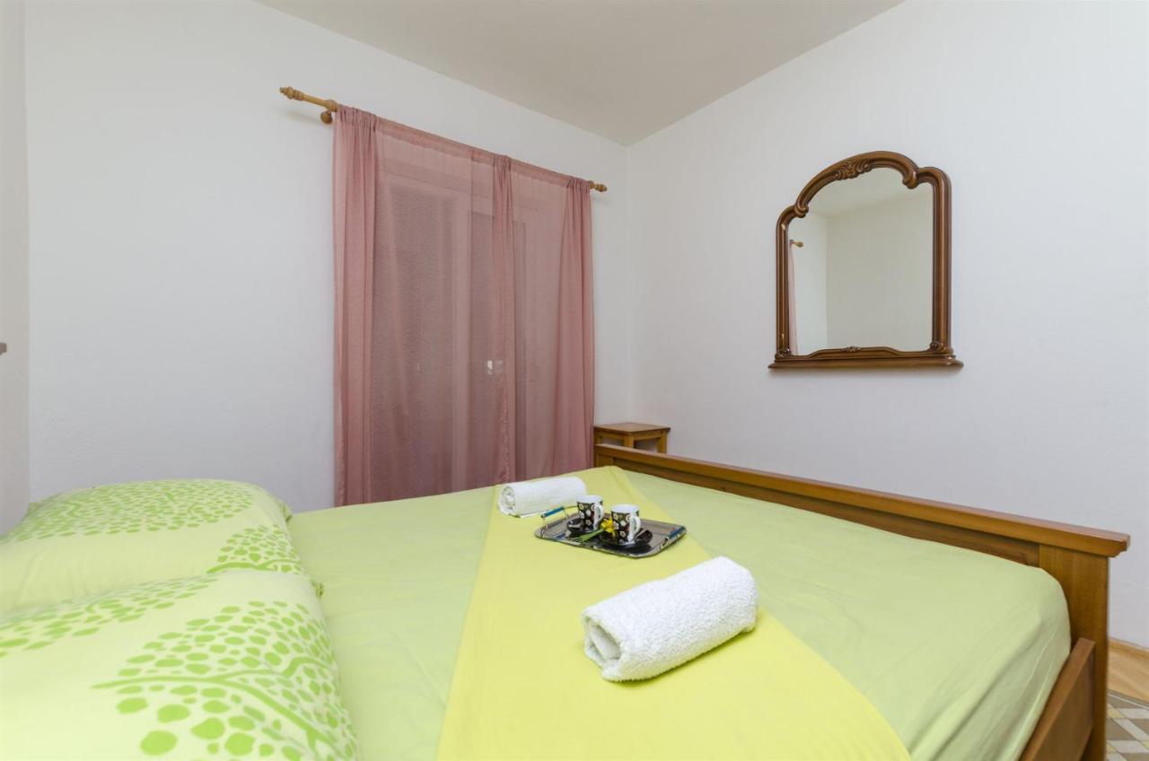 Apartments Jasna โอมิช ภายนอก รูปภาพ